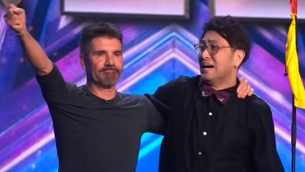 Ichikawa Munehiro i Simon Cowell