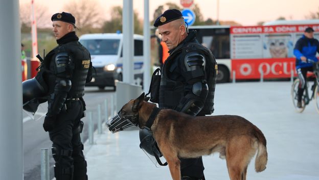 Specijalna policija, ilustracija