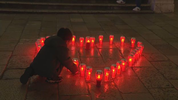 Svijeće za Vukovar i Škabrnju