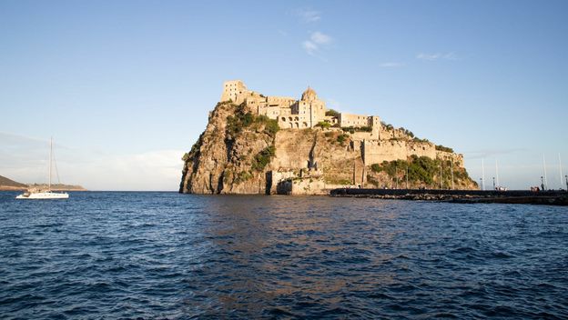 Aragonski dvorac u Napuljskom zaljevu - 3