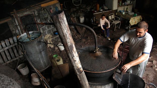 Pečenje rakije, ilustracija