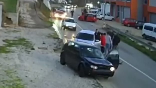 Zbog prometne nesreće izbila tučnjava