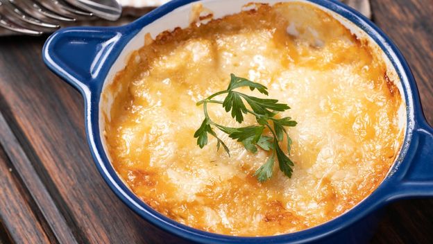 Francuska juha od luka, ali s dodatkom njoka