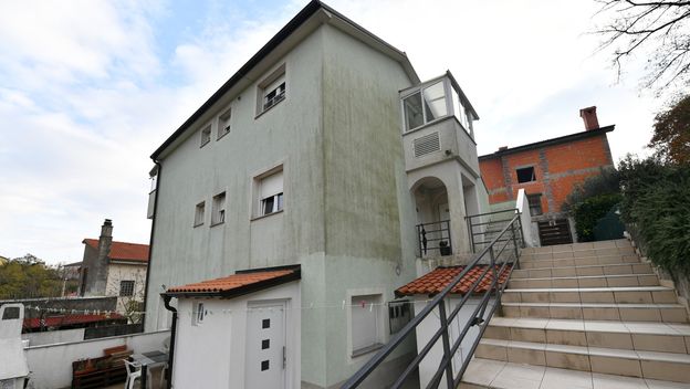 Zgrada u kojoj je pronađen par