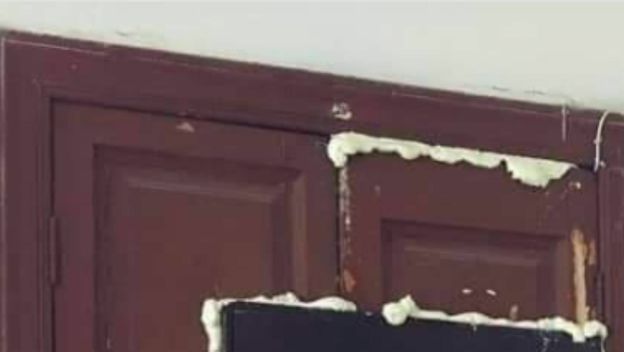 Urnebesno postavljena nova ulazna vrata