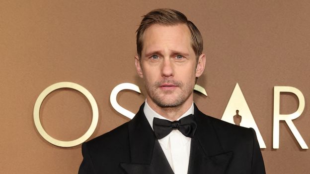 Alexander Skarsgård na Governors Awards 2025.