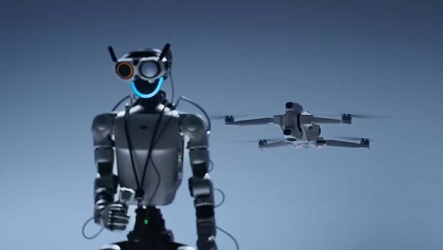 Unitree G1 upravlja A1 dronom tvrtke Antigravity