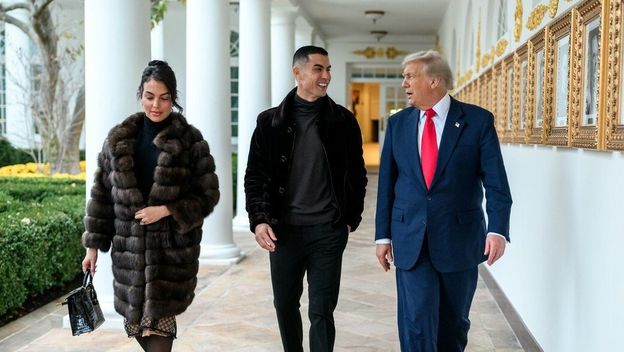Georgina Rodriguez, Cristiano Ronaldo i Donald Trump - 1