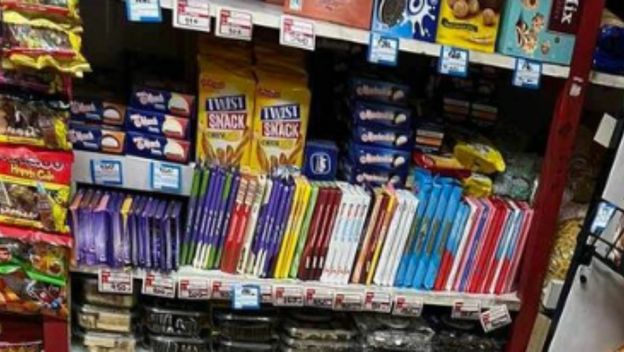 Neobičan asortiman u trgovini u Pančevu, Srbija