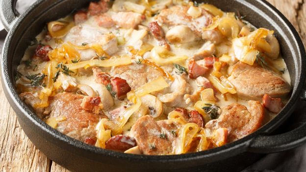 Svinjski odresci u umaku od luka i piva