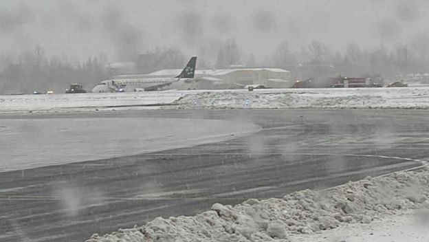 LOT-ov putnički zrakoplov skrenuo s piste u Vilniusu