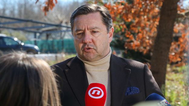 Andrija Mikulić - 6