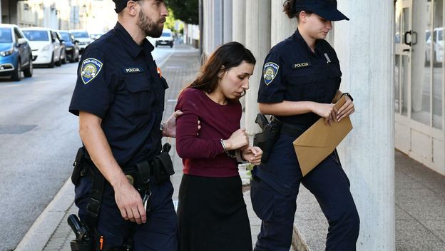 Privođenje osumnjičene majke