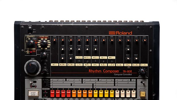 Pogledajte trailer za dokumentarac o legendarnoj ritam mašini Roland TR-808!