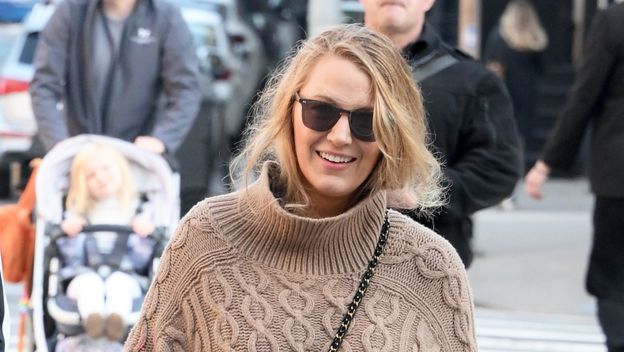 Blake Lively u gležnjačama modne kuće Chanel - 4