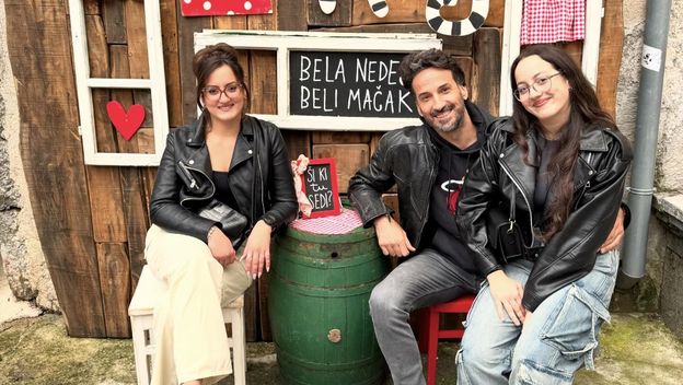 Marin Miletić s kćerima