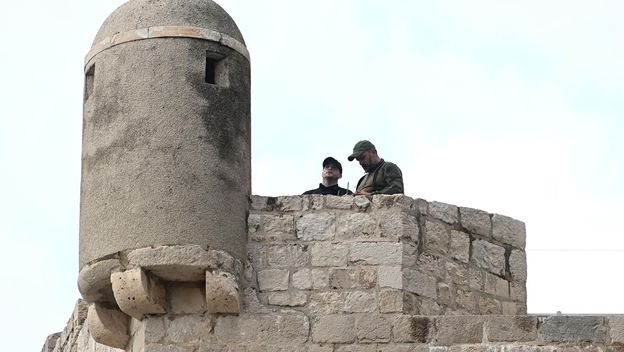 Specijalna policija na kuli u Dubrovniku