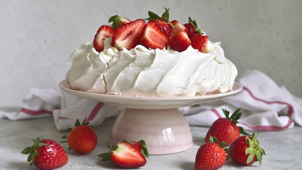 Kako se piše: Pavlova ili pavlova torta