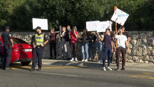 Dubrovački školarci u akciji s policijom - 3