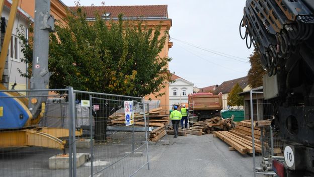 Urušio se zid zatvora u Bjelovaru, poginula dva radnika - 1