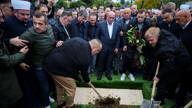 Pogreb Halida Bešlića - 1