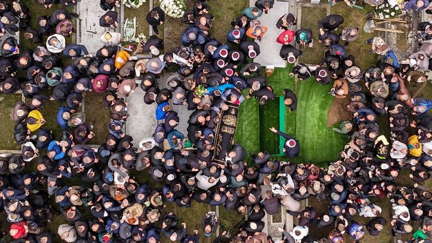 Pogled iz zraka na groblje Bare - 1