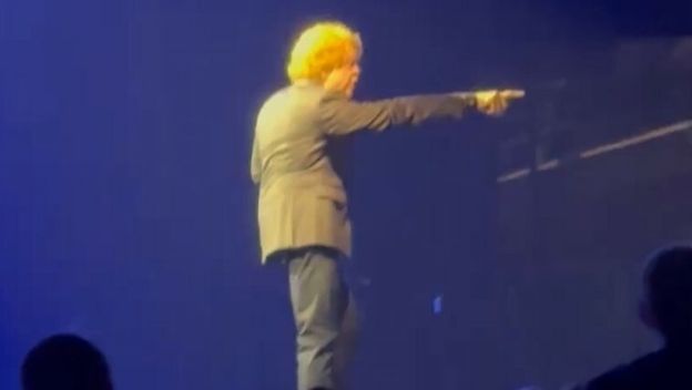 Mick Hucknall - 3