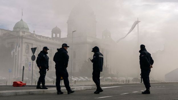 Zapaljeni šatori u Beogradu