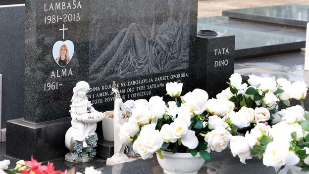 Grob Dolores Lambaše - 1
