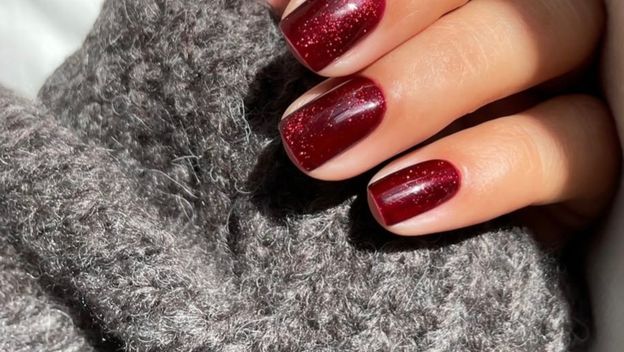 Kratki baršunasti nokti