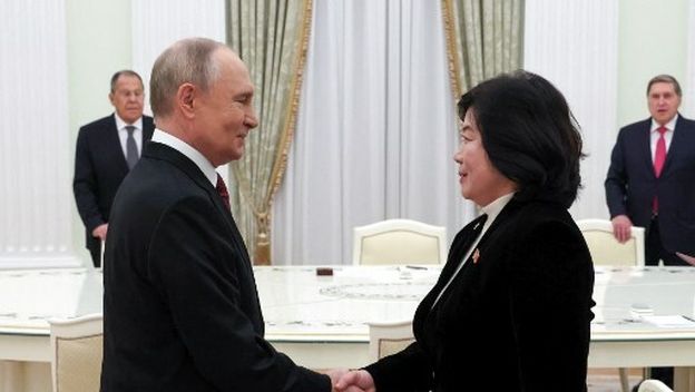 Vladimir Putin i Choe Son Hui