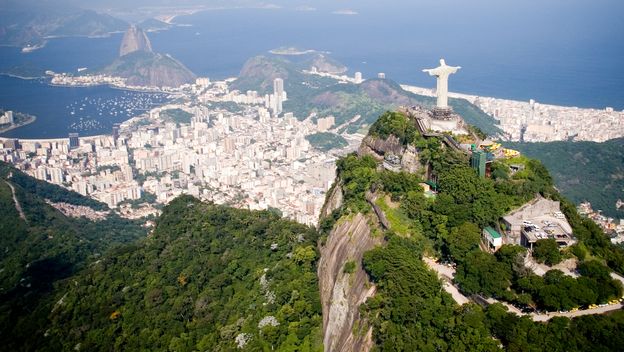 Kako se piše: u Saveznoj Republici Brazil ili u Saveznoj Republici Brazilu