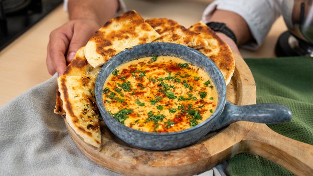 Humus i fleatbread chefa Marija Mihelja