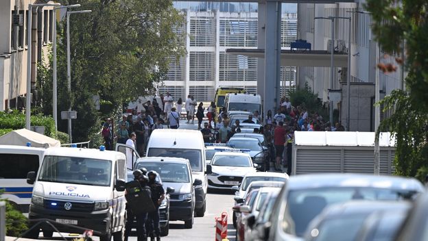 Naoružani muškarac upao u KBC Rebro, u bolnicu stigla interventna policija