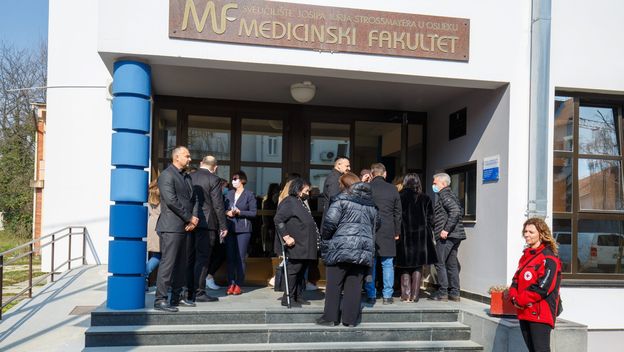 Medicinski fakultet u Osijeku