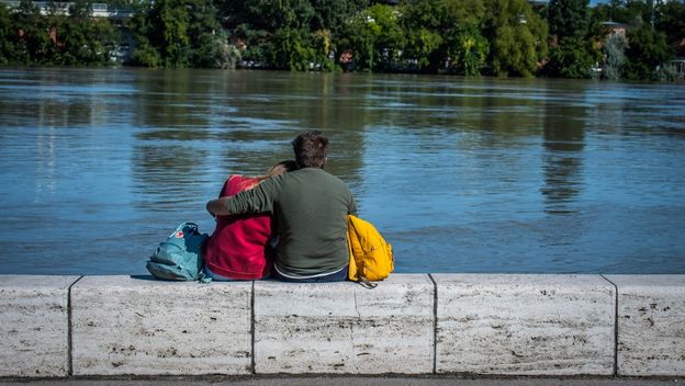 Par na obali Dunava u Budimpešti