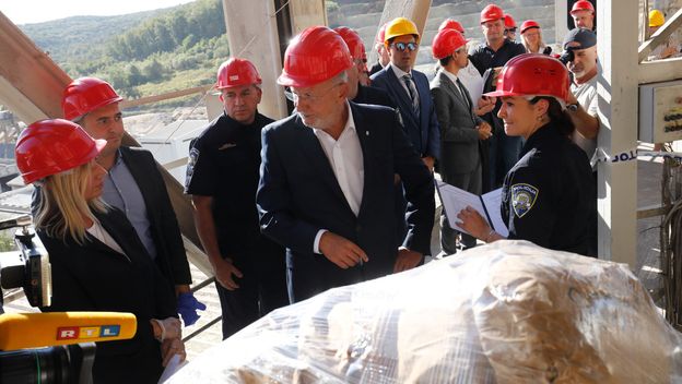 Spaljivanje droge u Našicama - 10