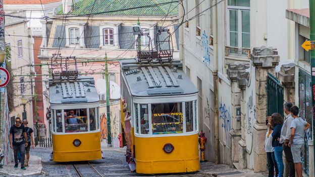 Uspinjača Glória u Lisabonu - 1