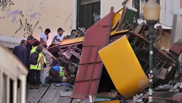 Žičara iskočila iz tračnica u Lisabonu