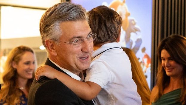 Andrej Plenković sa sinom