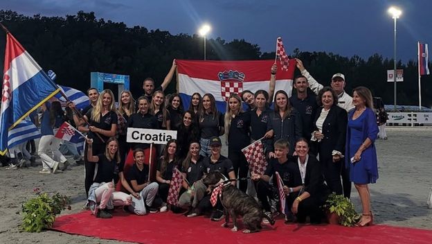 Lea Djelmić i hrvatska reprezentacija
