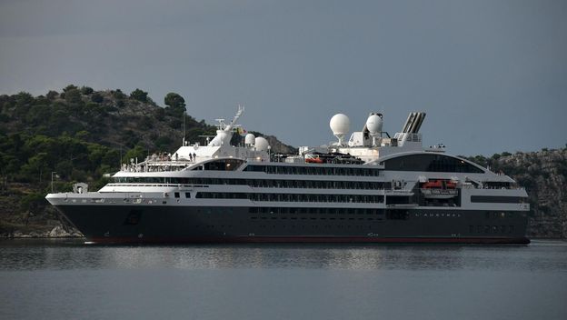 Kruzer L'Austral u Šibeniku - 1