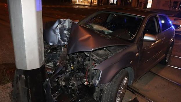 Zaletio se u stup na Trešnjevci