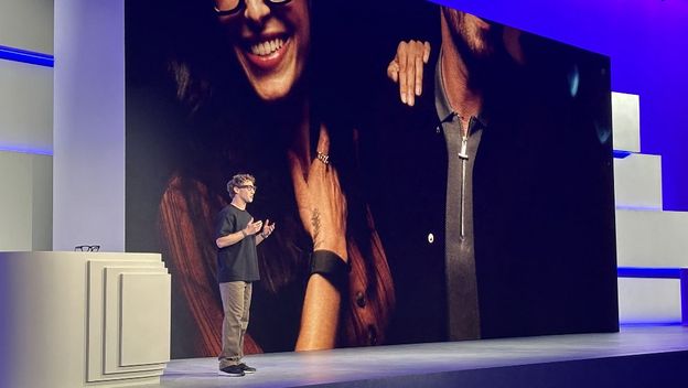 Mark Zuckerberg predstavlja pametne naočale