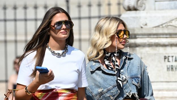 Street sytle u muškim trapericama iz Bershke