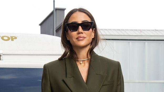 Tamara Kalinić na reviji Dhruva Kapoora u odijelu modne kuće Alaia