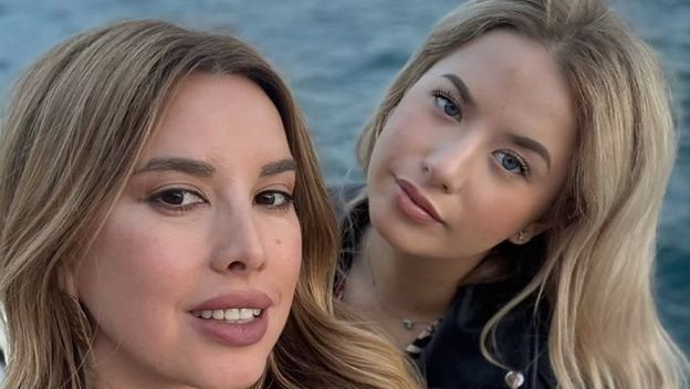 Nives Celzijus sa kćeri - 4