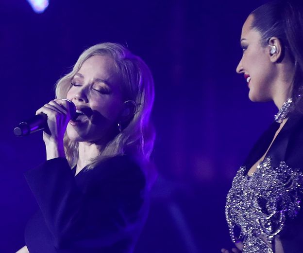 Jelena Rozga gostovala je na 4. koncertu Aleksandre Prijović u zagrebačkoj Areni