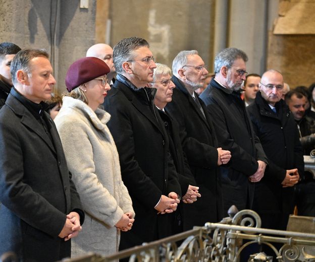 Gordan Jandroković i Andrej Plenković na božićnoj misi