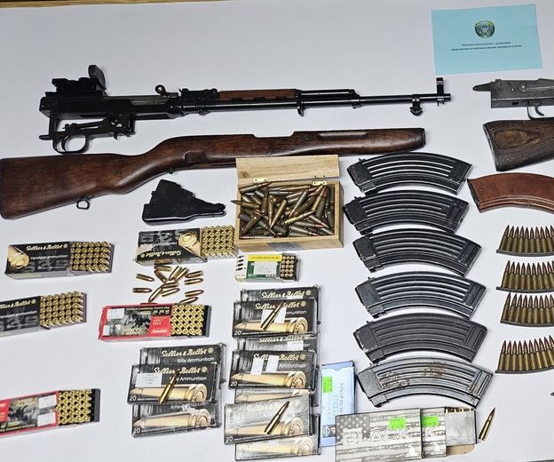 Zaplijenjeni arsenal u Makarskoj